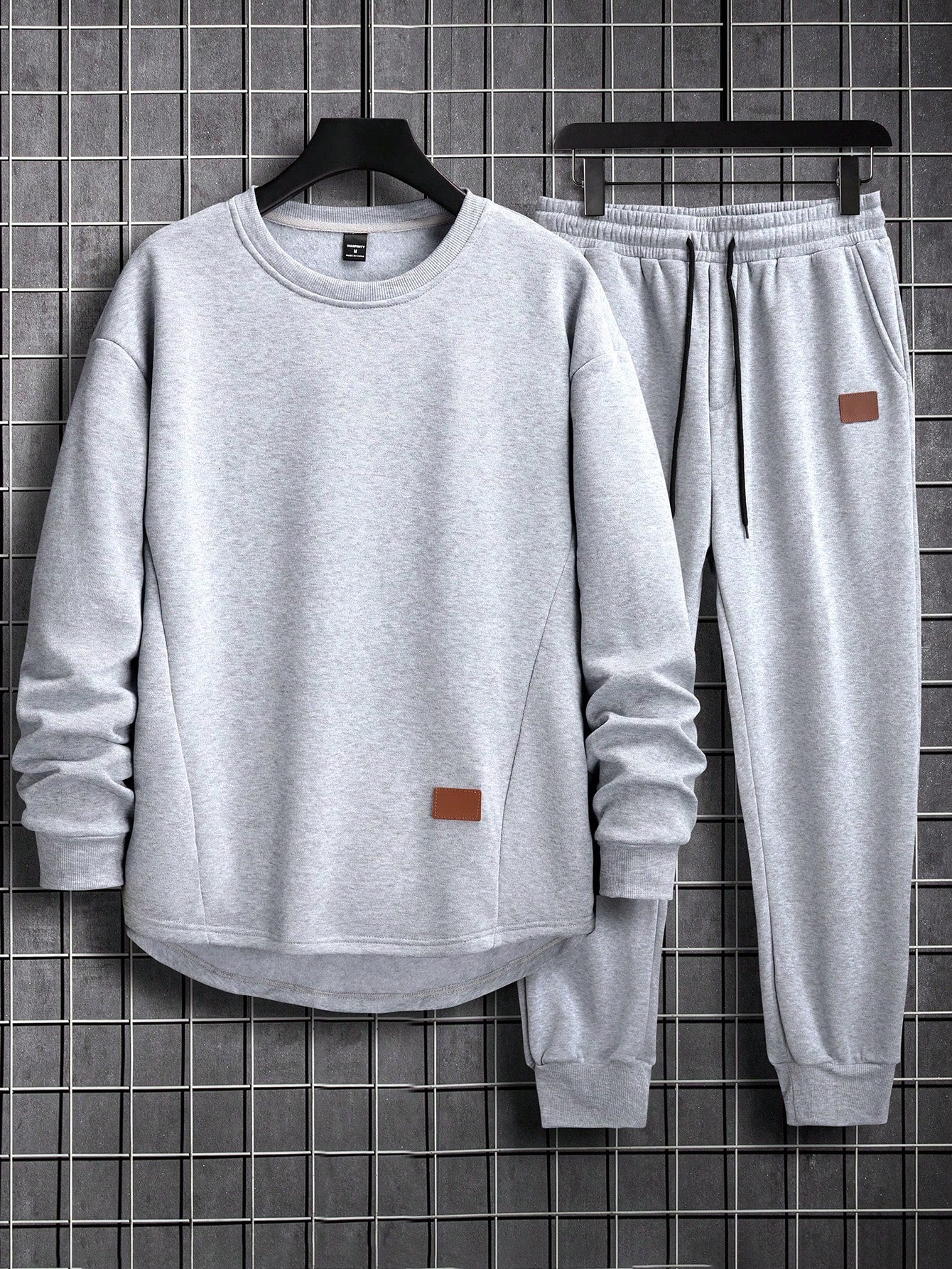 Manfinity Hypemode Loose Men Patched Detail Sweatshirt