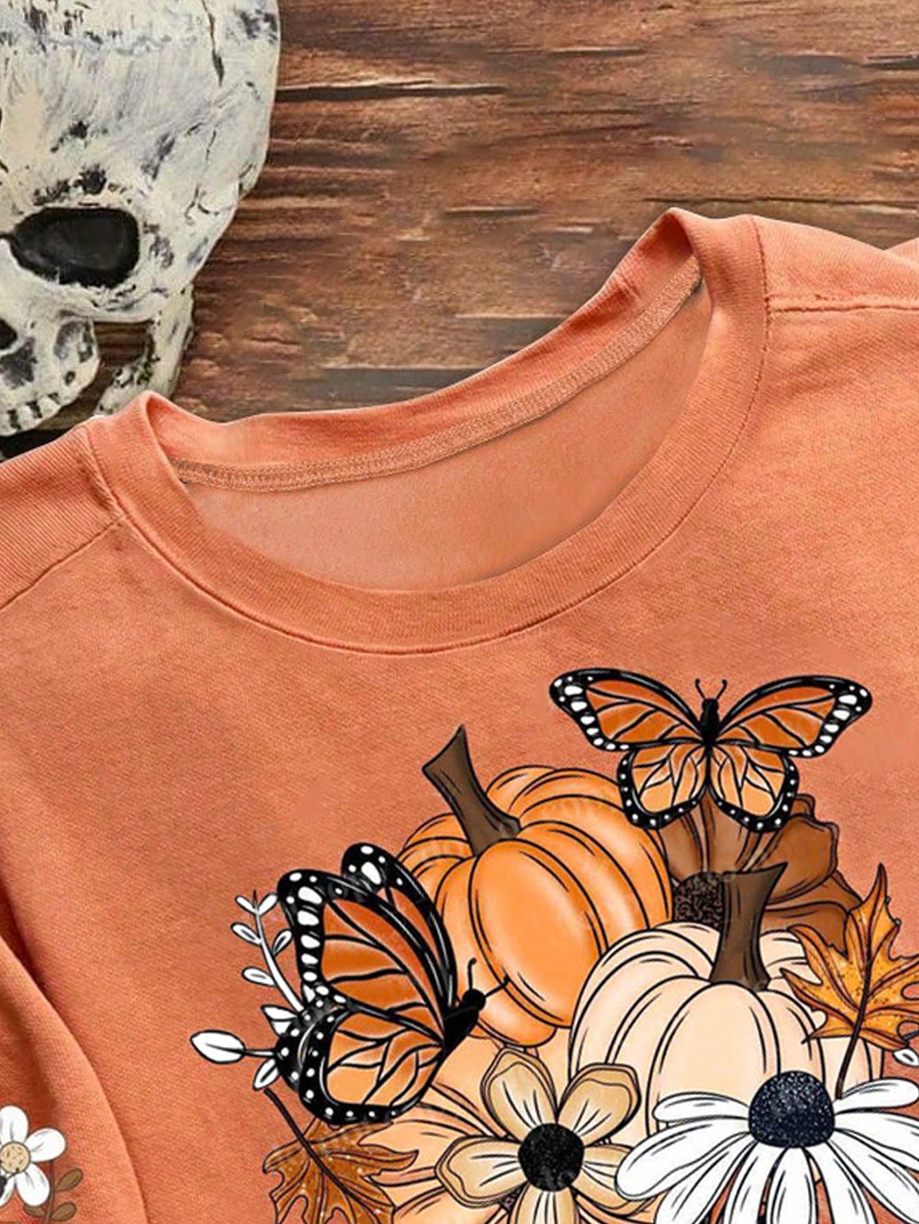 EZwear Halloween Pumpkin Maple Leaf Butterfly Mix Printed Plus Size Round Neck Sweatshirt