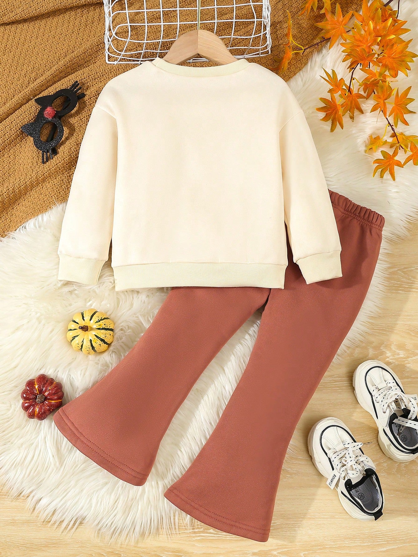 2pcs Young Girl Casual Letter Printed Cute Style Flare Pants Set, Knitted Fabric Sweatshirt, Autumn/Winter