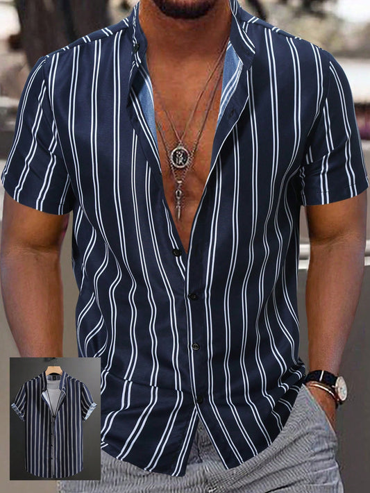 Manfinity Homme Men's Summer Striped Short Sleeve Casual Shirt, Button Up Graphic Stripe Blue Shirt