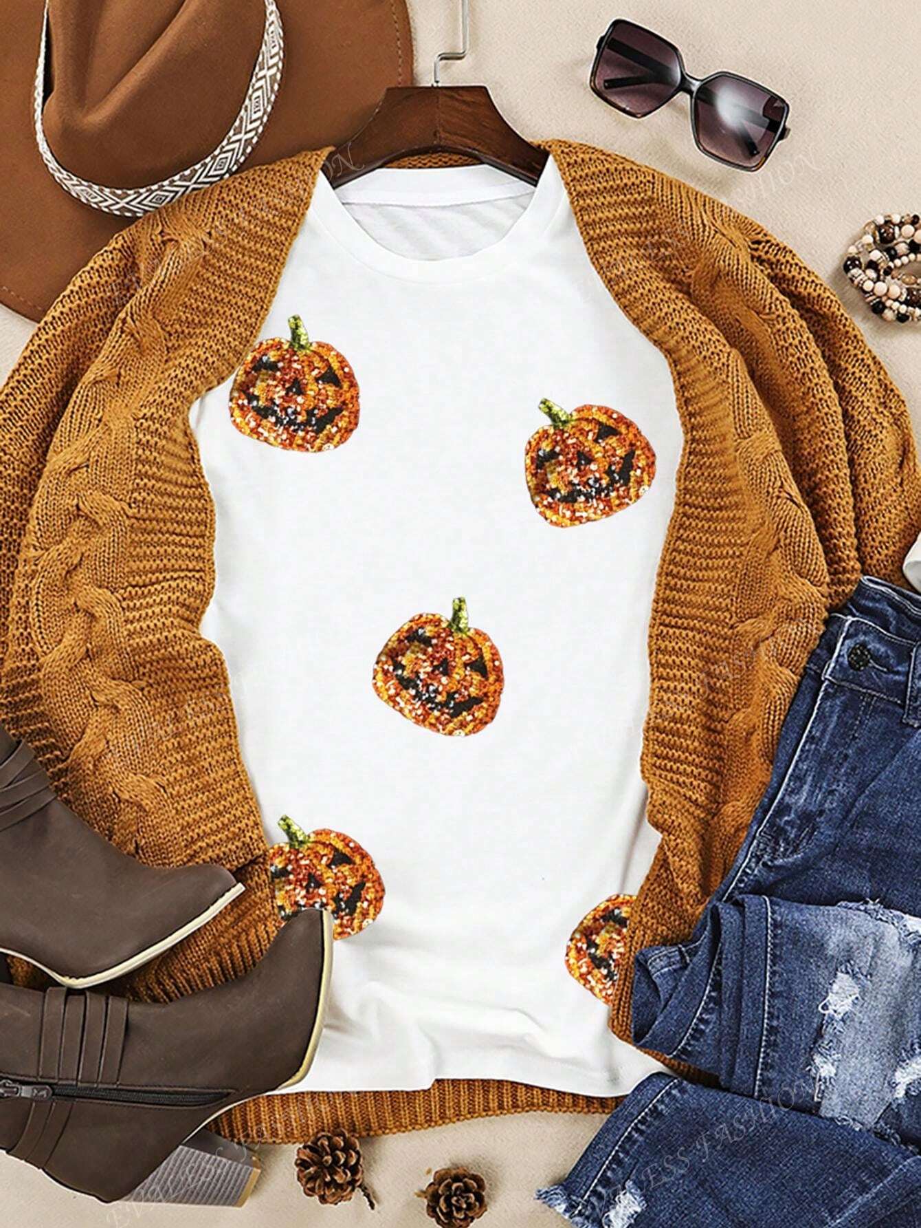 Sequined Halloween Jack-O'-Lantern Graphic White Round Neck Short Sleeve Tee