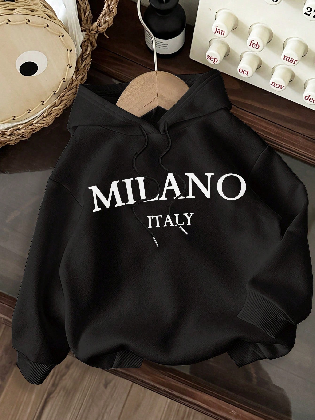 EZwear Casual Minimalist Milano Print Graphic White Hoodie Oversized Thermal Lined Warm Sweatshirt For Women, Suitable For Autumn/Winter