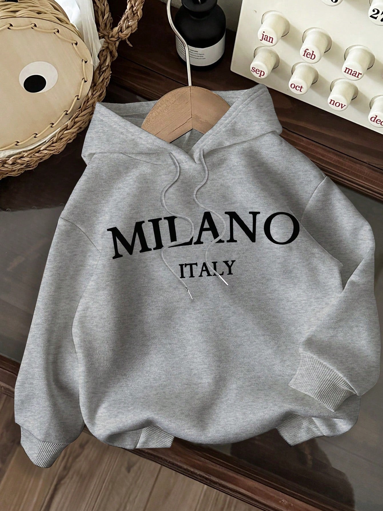 EZwear Casual Minimalist Milano Print Graphic White Hoodie Oversized Thermal Lined Warm Sweatshirt For Women, Suitable For Autumn/Winter