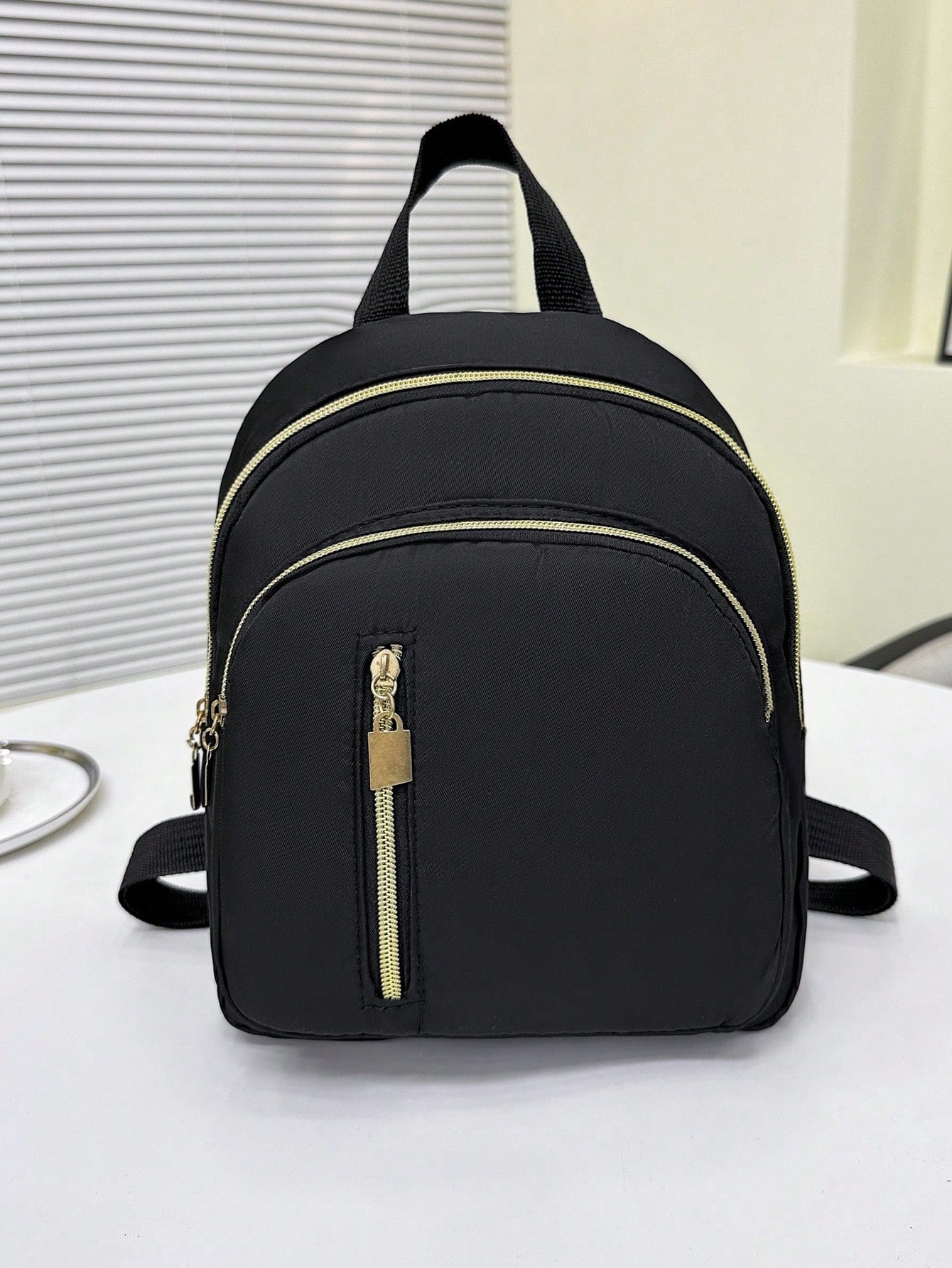 1pc Solid Black Nylon Mini Casual