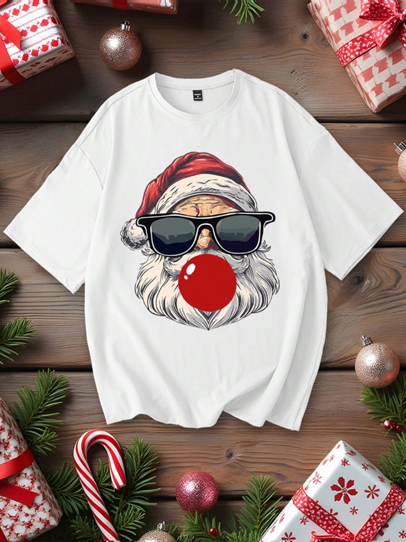 Manfinity Hypemode Men's Casual Santa Claus Graphic Dropped Shoulder Loose White T-Shirt