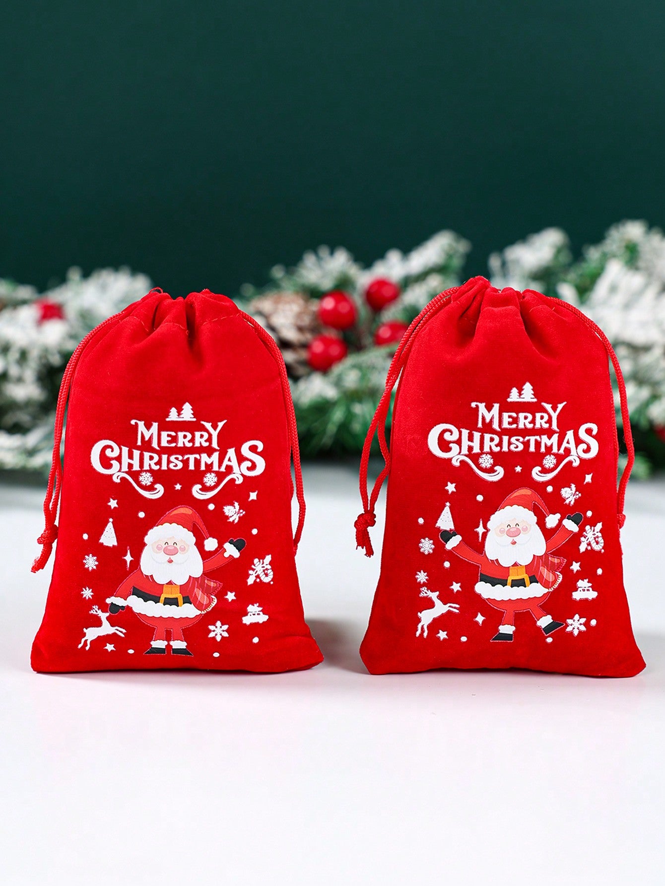 6Pcs Christmas Flannel Drawstring Gift Bags, Merry Christmas Bags Gift Candy Wrapping Bags Treat Sacks Reusable Red Gift Bags For Holiday Party Favors Christmas Decorations, Noel Navidad Christmas 2025 New Year's Wishing Bag Christmas Tree Pendant Decor