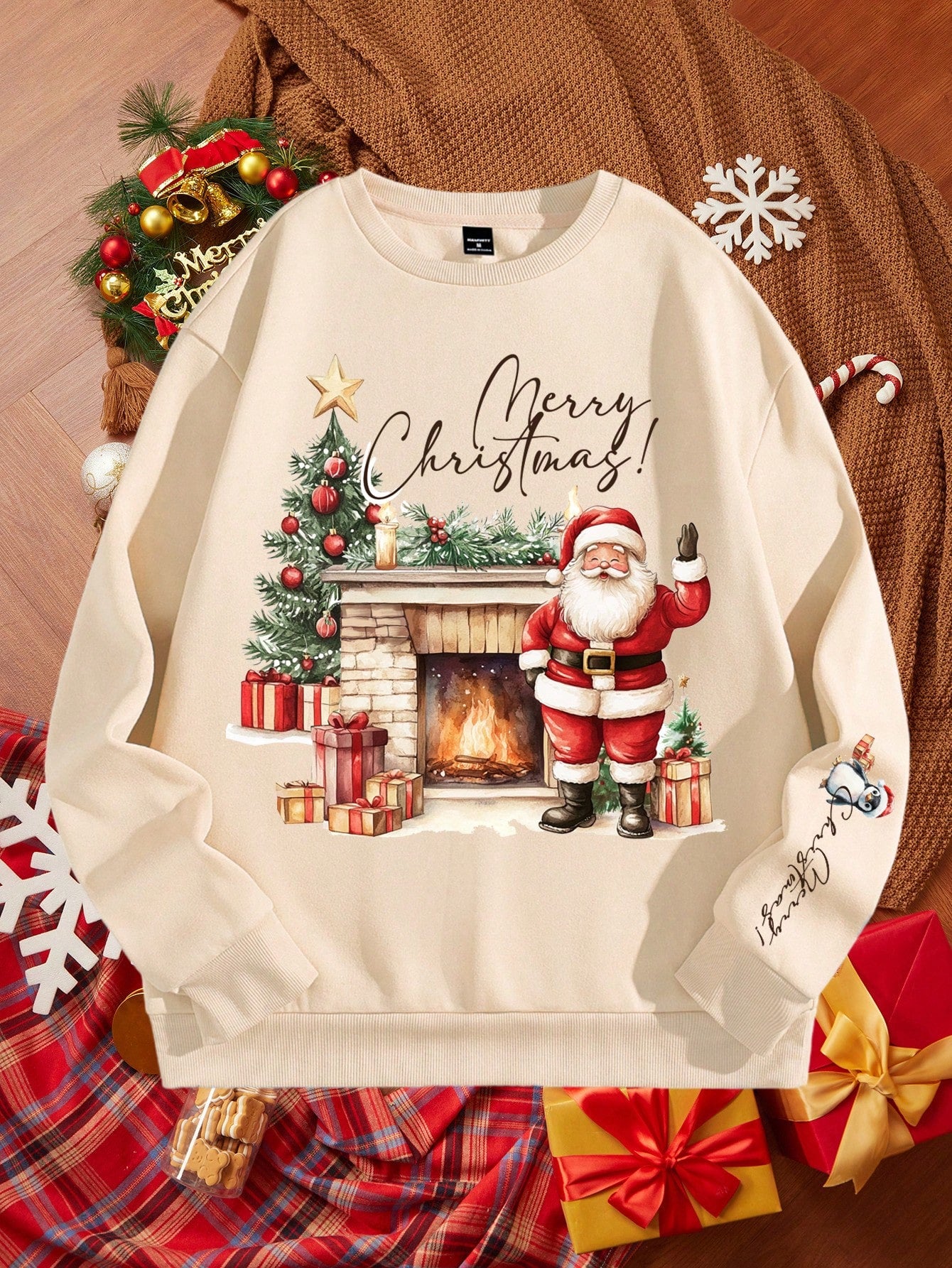 Manfinity Homme Men's Loose Street-Style Vintage Quirky Santa Claus And Fireplace Christmas Print Khaki Drop-Shoulder Thick Pullover Hoodie, Suitable For Autumn And Winter Seasons.