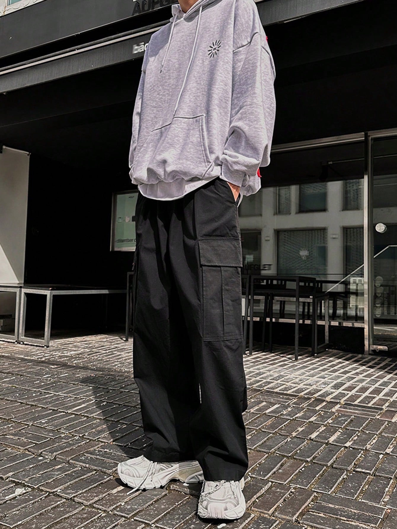 DAZY Men Casual Street Trendy Solid Color Flap Pocket Loose Wide Leg Cargo Pants