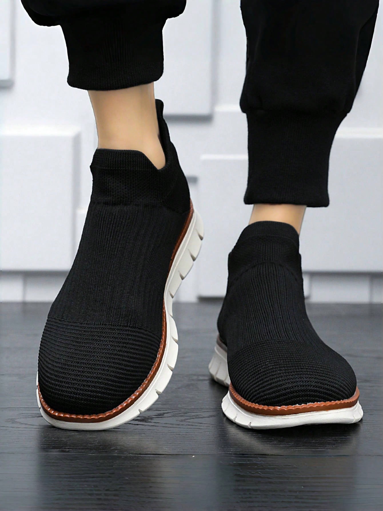 Plus Size Men's Slip-On Breathable Casual Sneakers, Fashionable, Versatile, Lightweight Comfortable Running Shoes