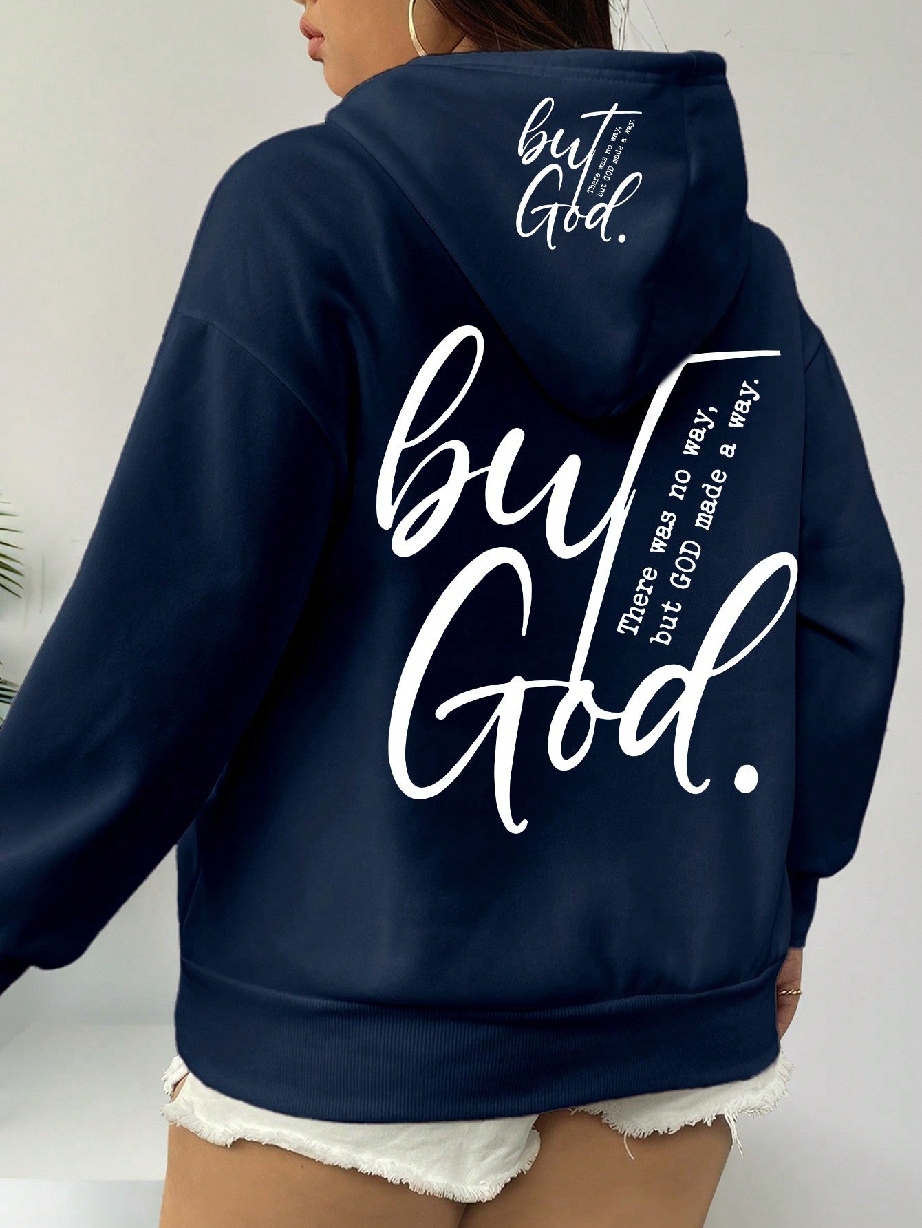 Cozy Chic: Trendy Women's Hoodies