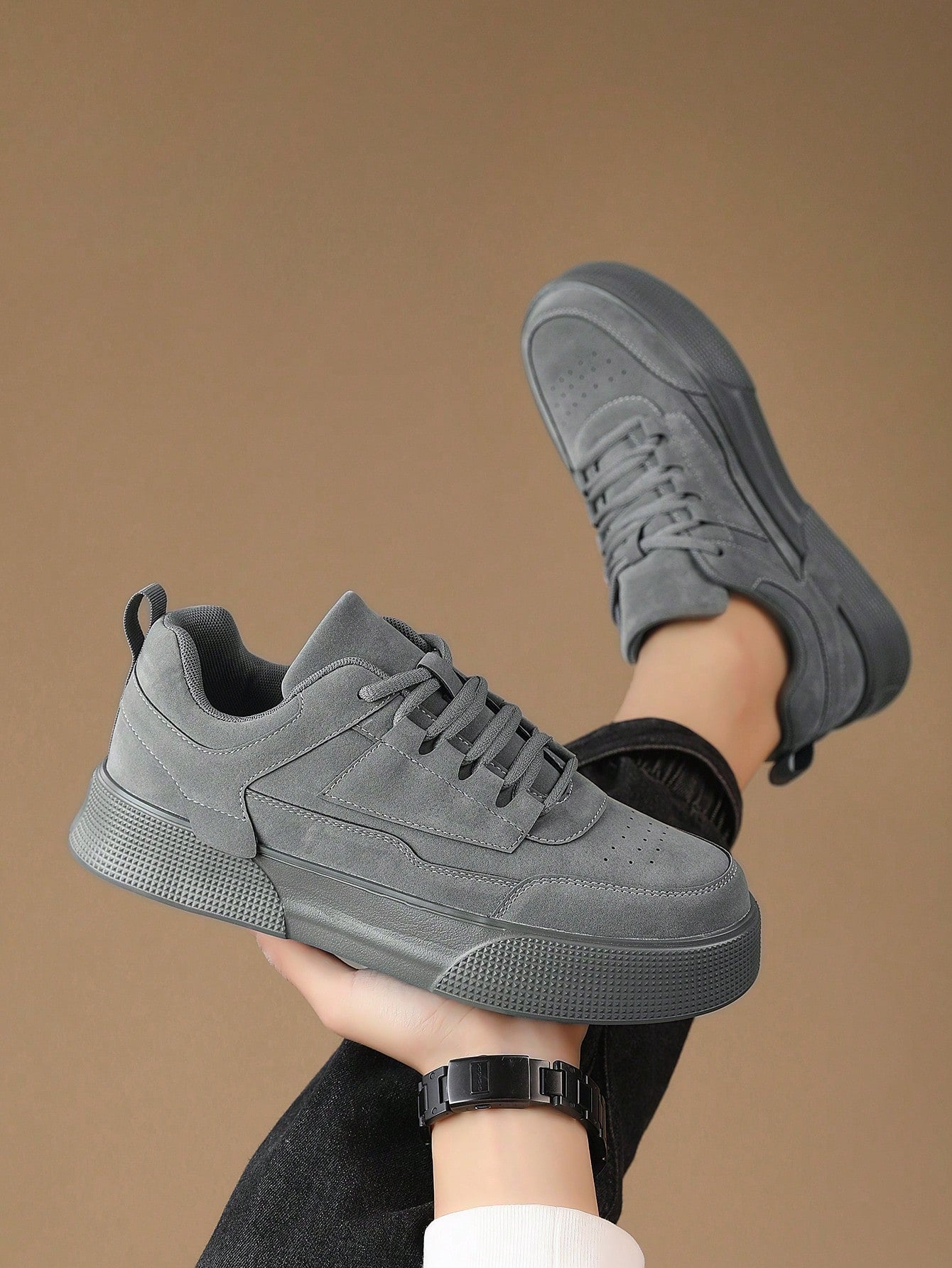 New Arrival Men's Thick-Soled Skate Shoes With Front Strap,Gray,Round Toe,Simple Style,Height Increasing,Casual Sports  Shoes