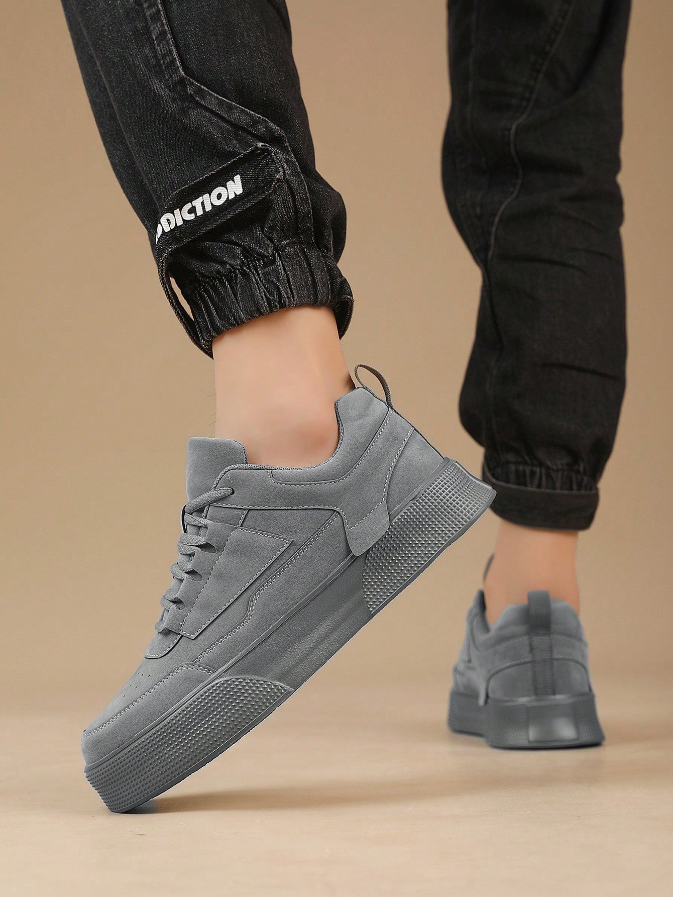 New Arrival Men's Thick-Soled Skate Shoes With Front Strap,Gray,Round Toe,Simple Style,Height Increasing,Casual Sports  Shoes