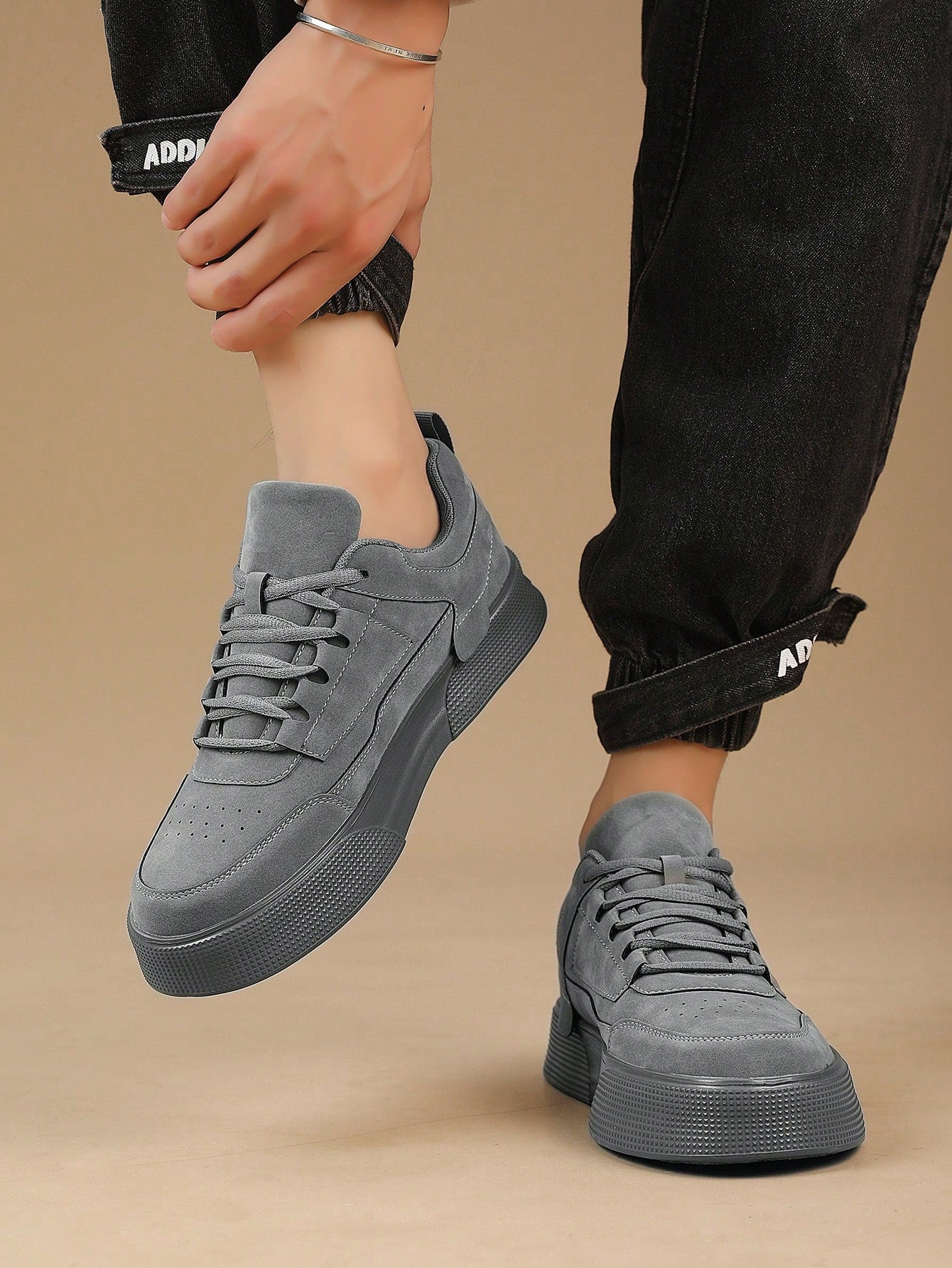 New Arrival Men's Thick-Soled Skate Shoes With Front Strap,Gray,Round Toe,Simple Style,Height Increasing,Casual Sports  Shoes