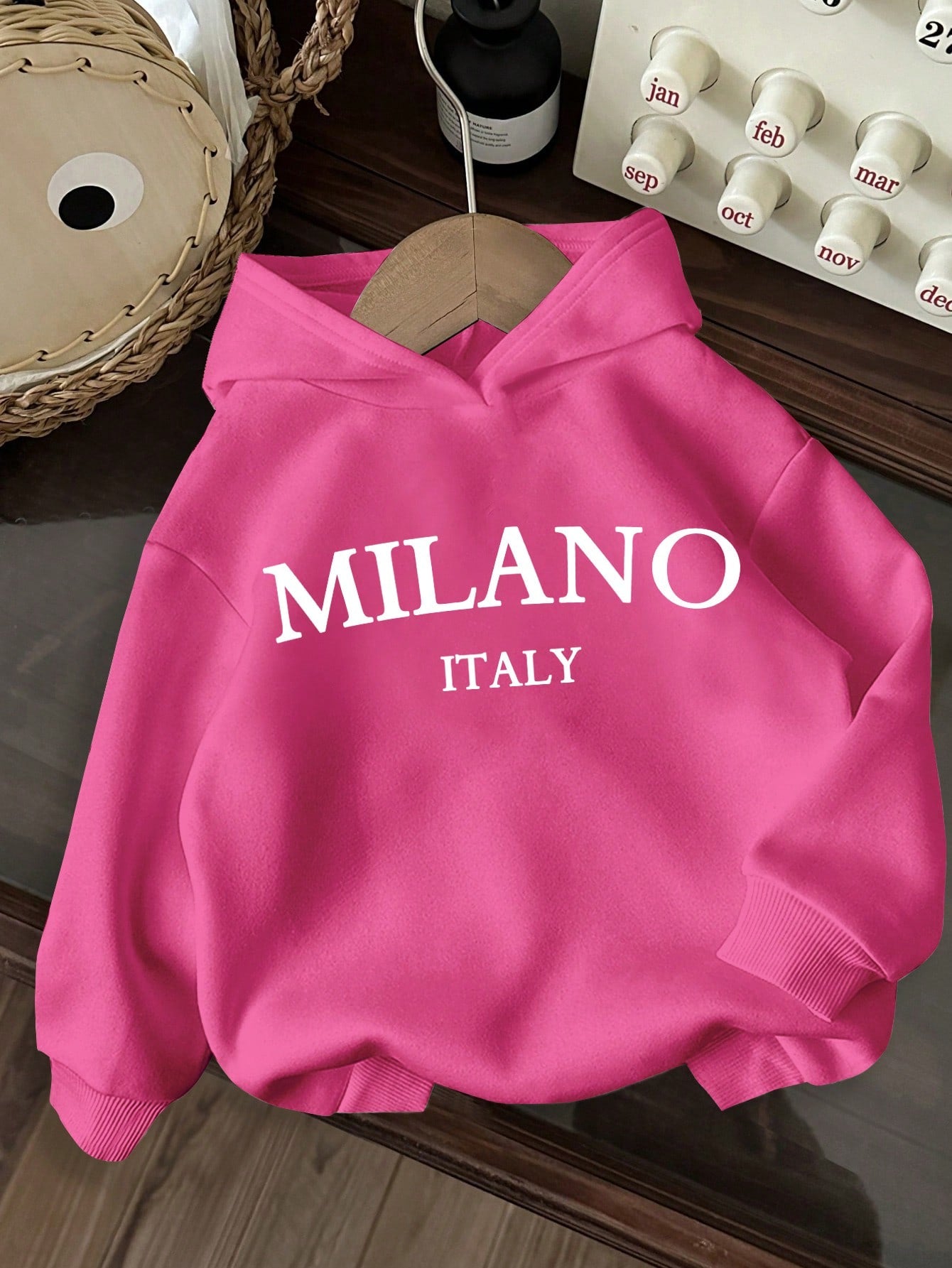 EZwear Casual Minimalist Milano Print Graphic White Hoodie Oversized Thermal Lined Warm Sweatshirt For Women, Suitable For Autumn/Winter